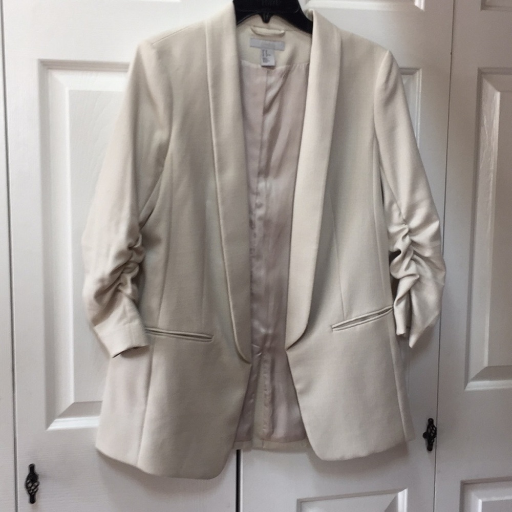 H&M Beige Blazer with Ruched Sleeves NWOT